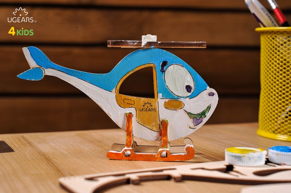 lak-souvenirs-3d-helicopter-ausmalmodell-8-teile image 3